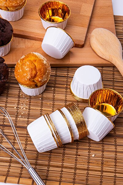 Huzur Party Store White Glossy Cardboard 25-Piece Cake Mold Gold Coated Edge Does Not Scatter in the Oven 6.5x4 Cm Muffin Cupcake