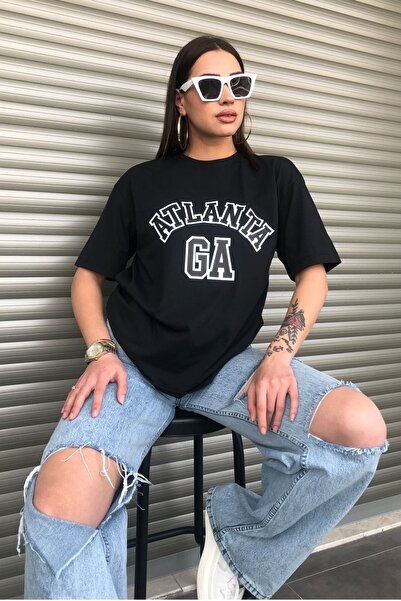 Machetta تي شيرت نسائي أسود مقاس كبير مطبوع عليه أتلانتا