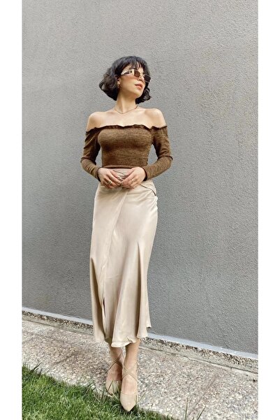 WEBBMODA Bej Rengi Düğüm Detaylı Saten Midi Boy Etek