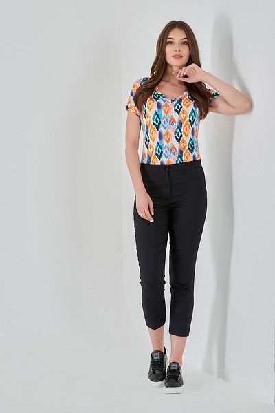 TOLGA SARAÇOĞLU 30046 Narrow Leg Short Trousers