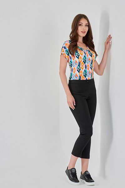 TOLGA SARAÇOĞLU 30046 Narrow Leg Short Trousers