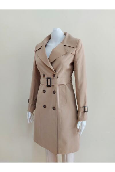 donna attraente Kemerli Düğmeli Astarlı Trençkot