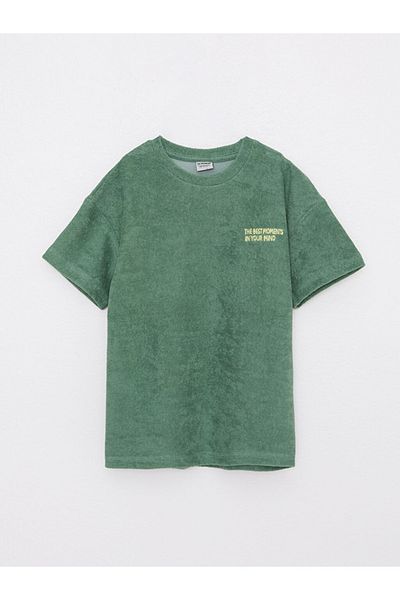 LC Waikiki Crew Neck Embroidery Detailed Short Sleeve Boys' T-Shirt and Shorts