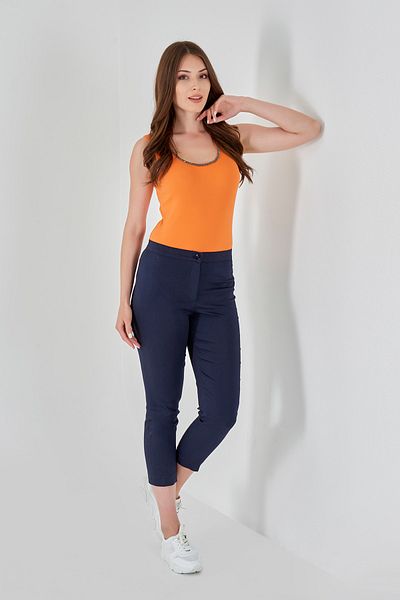 TOLGA SARAÇOĞLU 30046 Narrow Leg Short Trousers