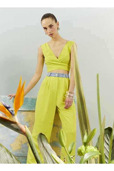 Nocturne N22yn15013 Cropped Kruvaze Yaka Dar Kalıp Yeşil Kadın Büstiyer