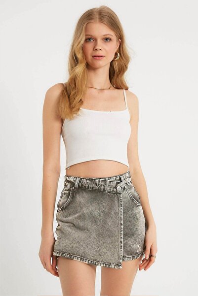 fehika Kadın Gri Denim Kot Şort Asimetrik Kapamalı Fermuarlı Jeans Şort Etek / Bermuda