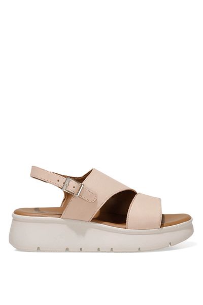 Nine West صندل نسائي من Guma 1fx بنعل سميك
