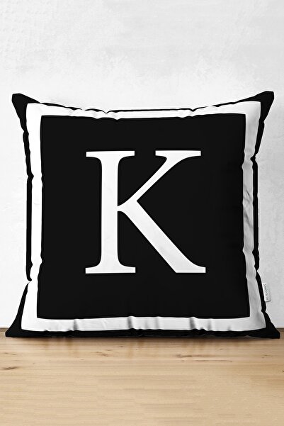 Realhomes خلفية سوداء بيضاء مؤطرة حرف K مطبوعة رقمية من جلد الغزال وسادة رمي ...