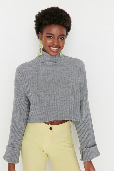 Trendyol Collection Grauer Crop-Basic-Strickpullover TWOAW22KZ0223