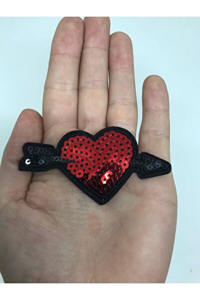 oldskoolbutik Значка „Сърце със стрелка и пайети“