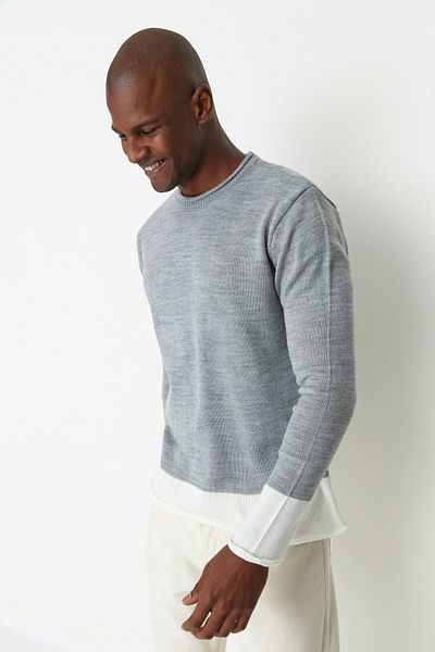 Trendyol Collection Gray Crew Neck Knitwear Sweater - Regular Fit TMNAW22KZ0591