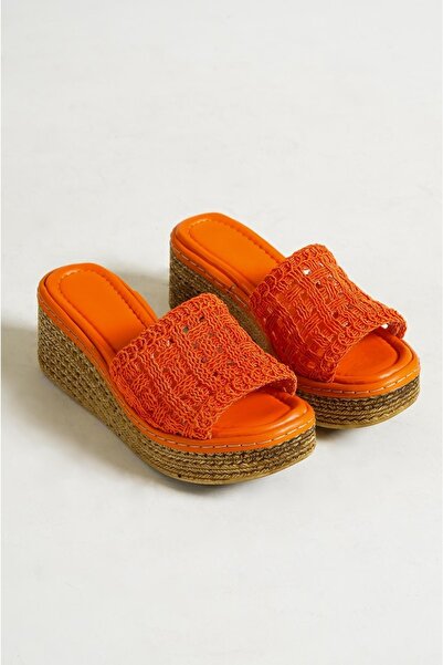 Taran Belinda Lace Detailed Wedge Heel Slippers