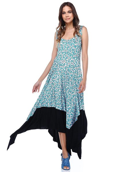 Quincey Rochie asimetrică florală