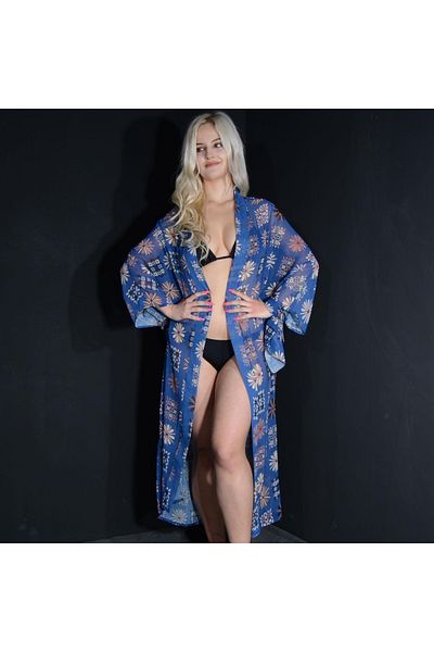 Tedz Collection Paredora Blue Geometric Patterned Kimono Pareo