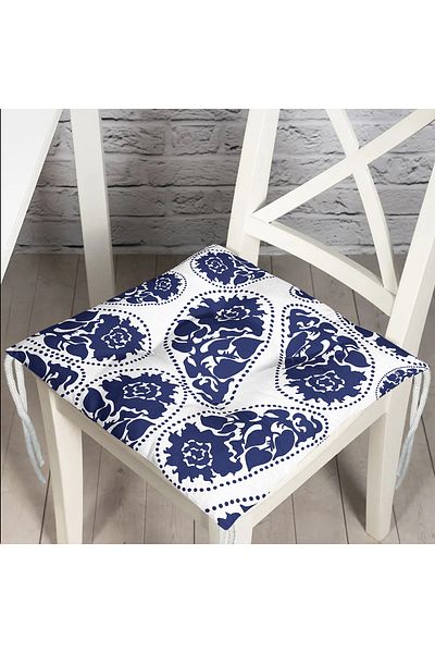 Realhomes Blue Tile Motif Rose Design Fluffy Chair Cushion