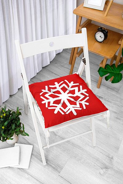 Realhomes Red Single Snowflake Christmas Themed Fluffy Chair Cushion