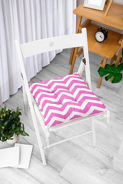 Realhomes Pink Zigzag Design Fluffy Chair Cushion