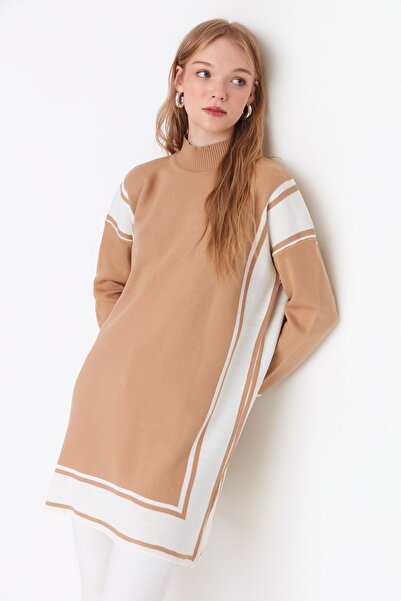 Trendyol Modest Πλεκτό πουλόβερ με ψηλό γιακά καφέ ριγέ TCTAW22AK0163