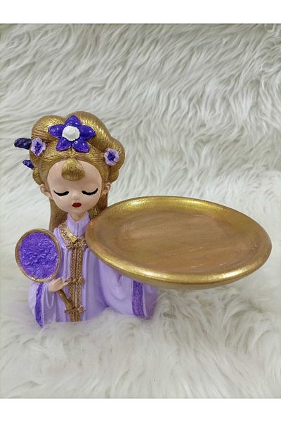 Hobi Trendim Asian Girl with Tray