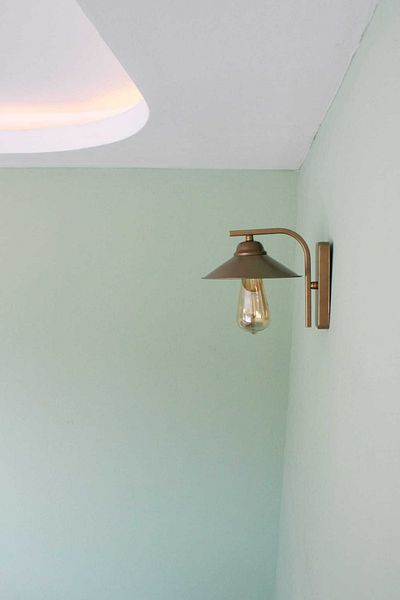 Uçar Antique Sconce with Hat