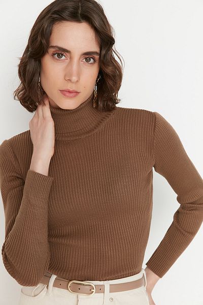 Trendyol Collection Barna Basic garbós pulóver TWOAW21KZ1279
