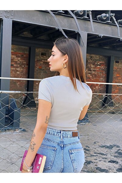 Jose Clothing Women's Chain Detail Short Sleeve Knitted Corded Crop Blouse