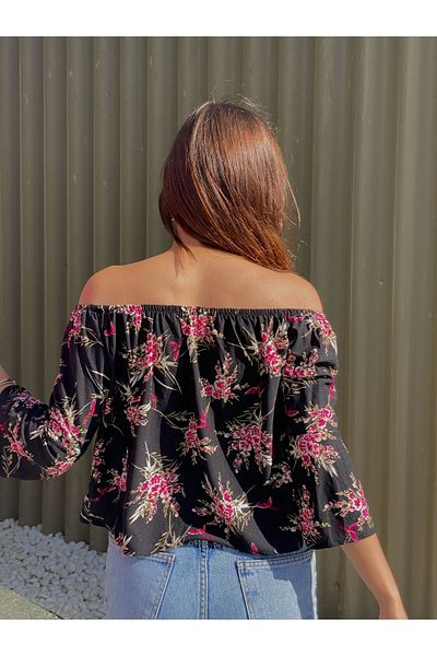 Jose Clothing Γυναικεία μπλούζα με φλοράλ στάμπα με γιακά Madonna και λεπτομέρεια βολάν