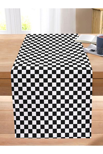 Realhomes Black and White Plaid Patterned Decorative Stitched Raschel Knitted Runner