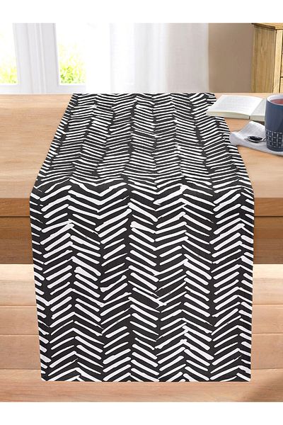 Realhomes Black and White Striped Digital Printed Decorative Stitched Raschel Knitted Runner