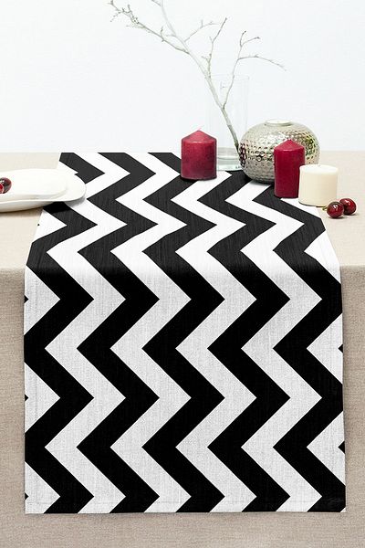 Realhomes Modern Zigzag Patterned Digital Printed Decorative Stitched Raschel Knitted Runner