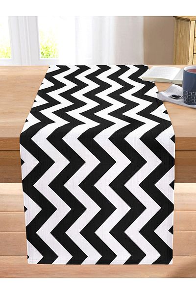 Realhomes Modern Zigzag Patterned Digital Printed Decorative Stitched Raschel Knitted Runner