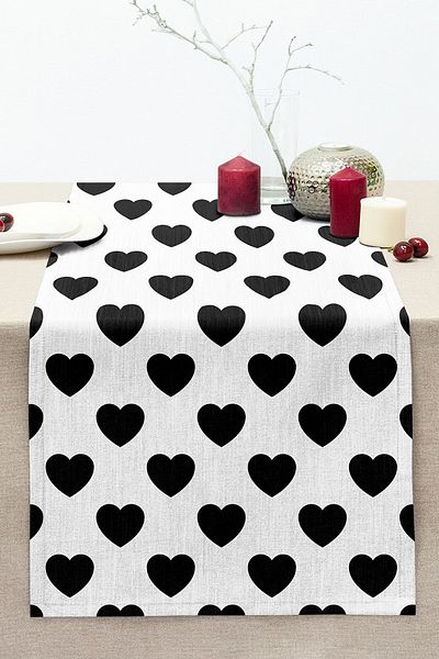 Realhomes Modern Heart Patterned Digital Printed Decorative Stitched Raschel Knitted Runner