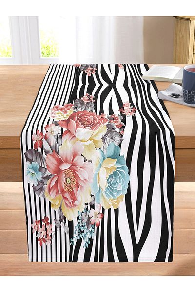 Realhomes Special Design Digital Printed Modern Stitched Raschel Knitted Runner with Flower Motifs on Zebra Floor
