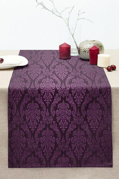 Realhomes Plum Magic Digital Printed Modern Stitched Raschel Knitted Runner