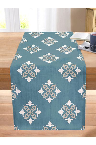 Realhomes Damask Patterned Decorative Stitched Raschel Knitted Runner