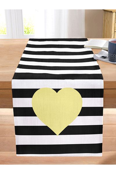 Realhomes Modern Heart Patterned Digital Printed Decorative Stitched Raschel Knitted Runner
