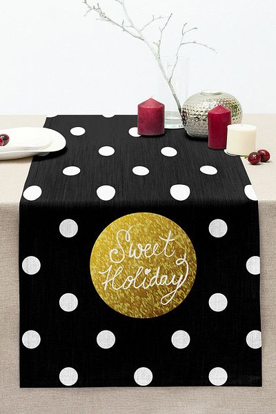 Realhomes Digital Printed Stitched Rahel Knitted Runner with Sweet Holiday Design on Black Background