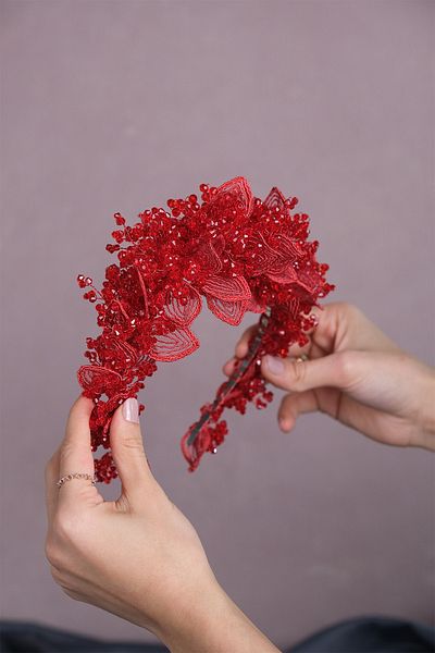 Hobigram تاج هينا للعروس من قماش كابيلا مع زخارف زهور للعروس الجميلة - إكسسوار للعروس، تصميم أنيق
