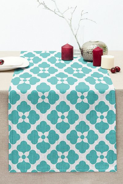 Realhomes Turquoise Colored Clover Patterned Digital Printed Stitched Raschel Knitted Runner