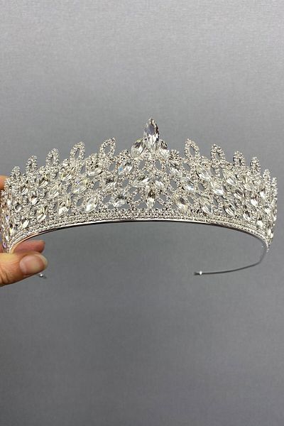 Hobigram تاج وأقراط Mia Bridal Henna لأفضل المناسبات الخاصة – إكسسوار الزفاف، تصميم أنيق، إكسسوار نسائي – Ge