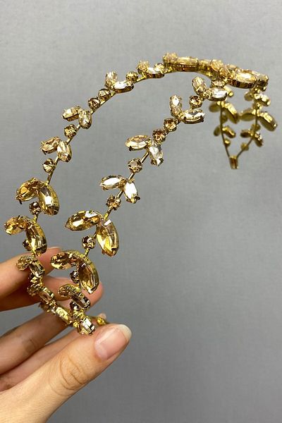 Hobigram تاج الزفاف ألفا هينا المخصص للعرائس - تصميم خاص، إكسسوار، إنتاج عالي الجودة، طراز مذهل - Gel