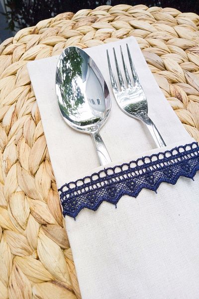 Emtory Home Παρουσίαση σερβιρίσματος 6 τεμαχίων λινό Navy Blue Lace Spoon Holder