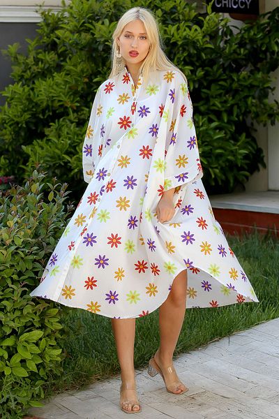 Chiccy Women's White Judge Collar Floral Patterned Buttoned Bat Sleeve Oversize Shirt Dress M10160000EL93217