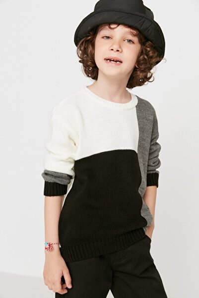 TRENDYOLKIDS Tarka fiú kötöttáru pulóver