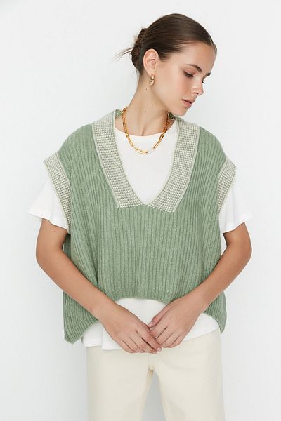 Trendyol Collection Mint Wide Fit Soft Textured Color Block Knitwear Sweater TWOAW21BZ0014