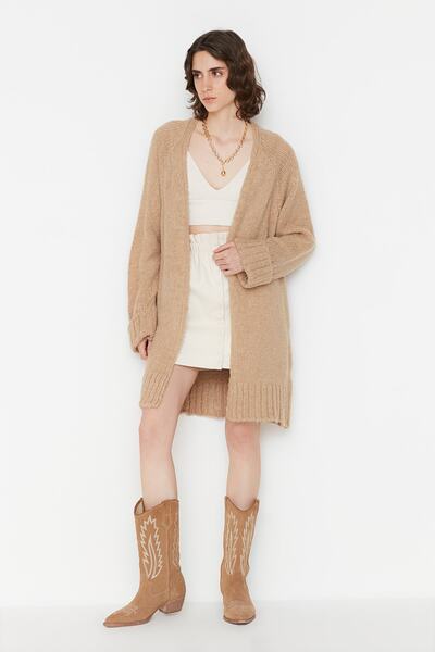 Trendyol Collection Camel Wide Fit Soft Textured Knitwear Cardigan TWOAW21HI0555