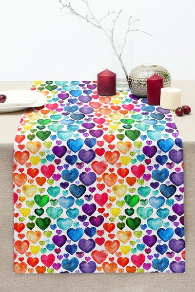 Realhomes Özel Tasarım Renkli Kalpler Dijital Baskılı Dikişli Raşel Örme Runner
