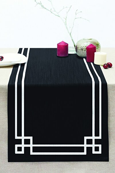 Realhomes Siyah Beyaz Borderli Dijital Baskılı Modern Dikişli Raşel Örme Runner