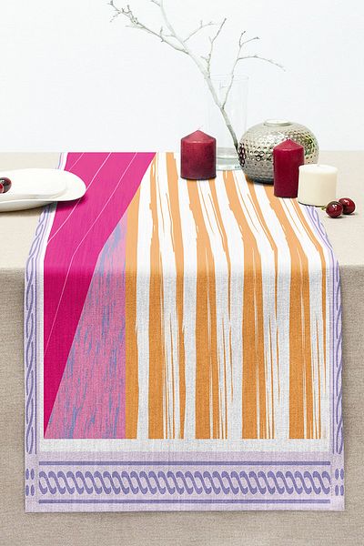 Realhomes Abstract Geometric Motif Special Design Digital Printed Modern Stitched Raschel Knitted Runner
