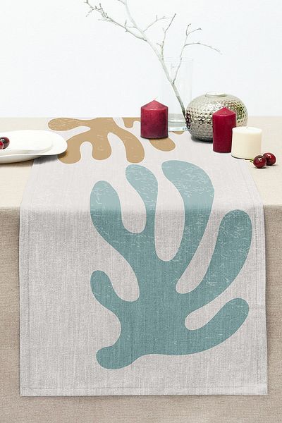 Realhomes Digital Printed Modern Stitched Raschel Knitted Runner with Onedraw Drawing Leaf Motif on Colorful Background